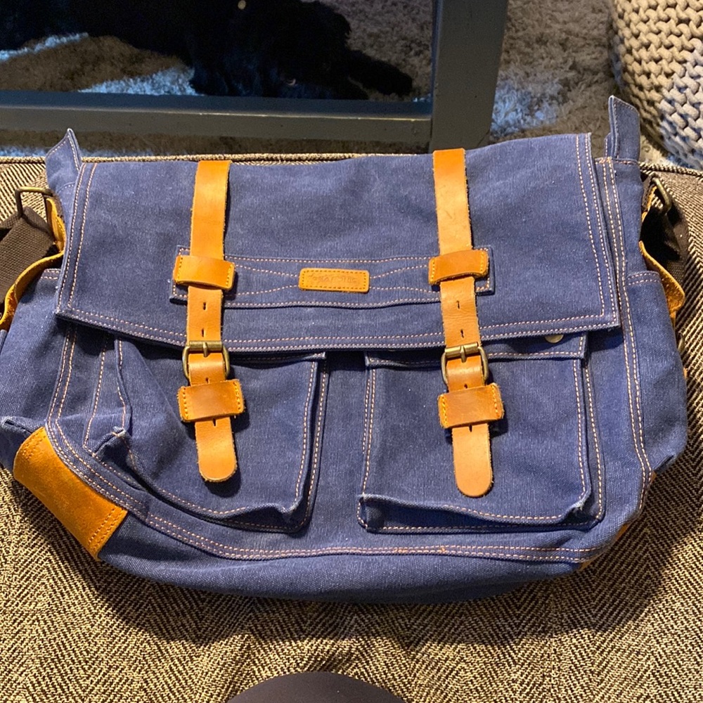 Used Mens messenger bag